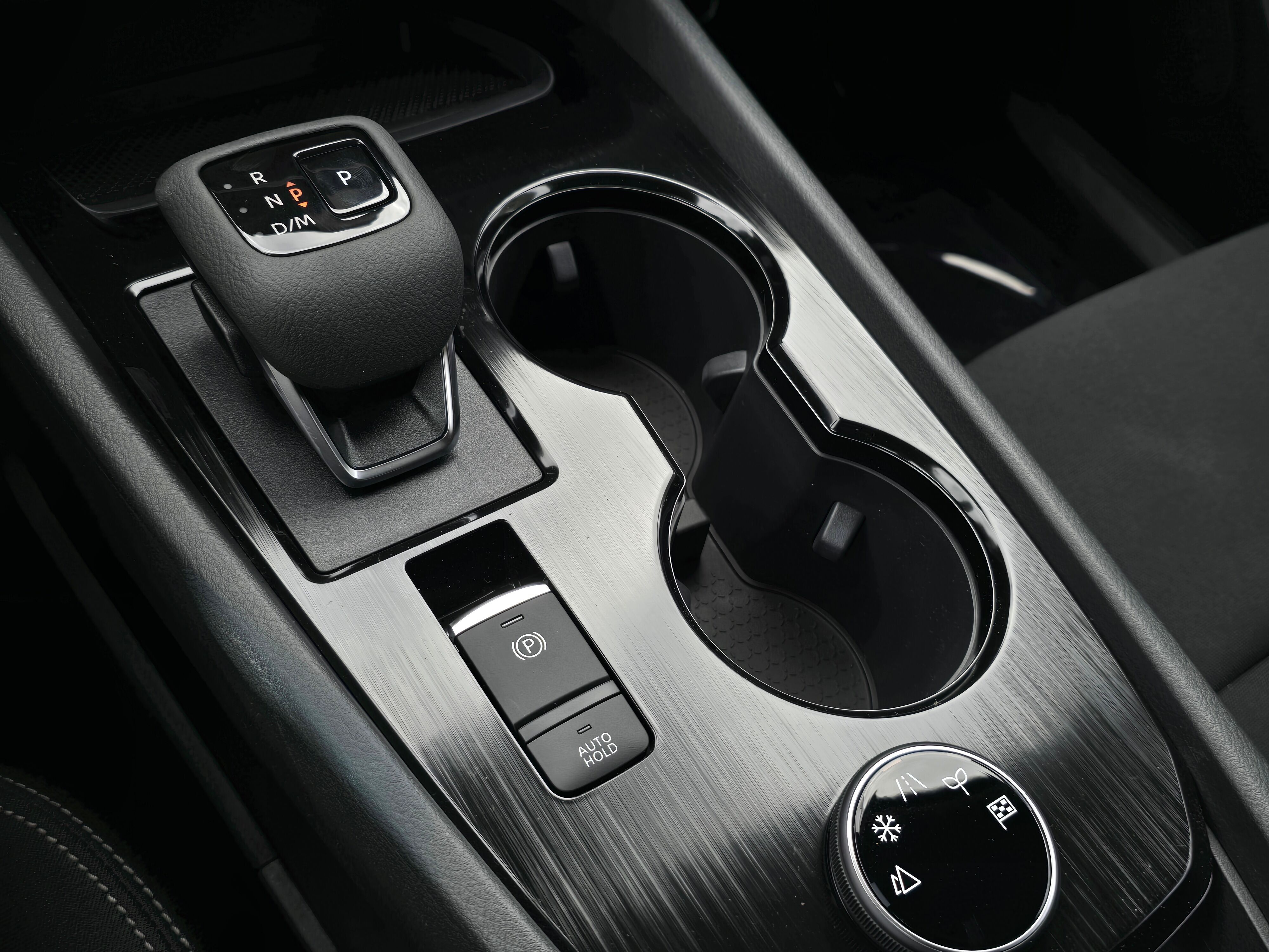 Vehicle image 22 of 26
