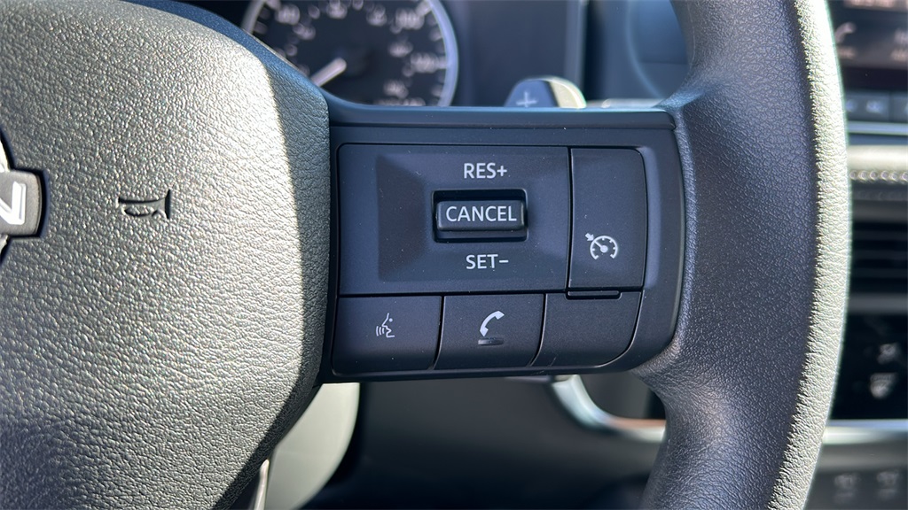 Vehicle image 20 of 30