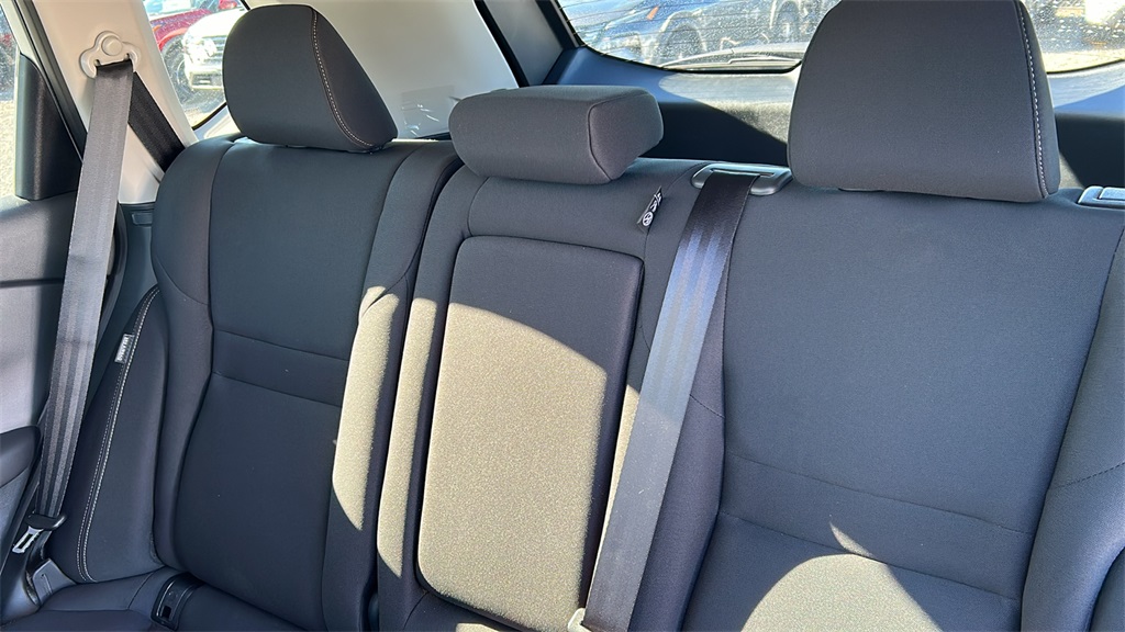 Vehicle image 24 of 30