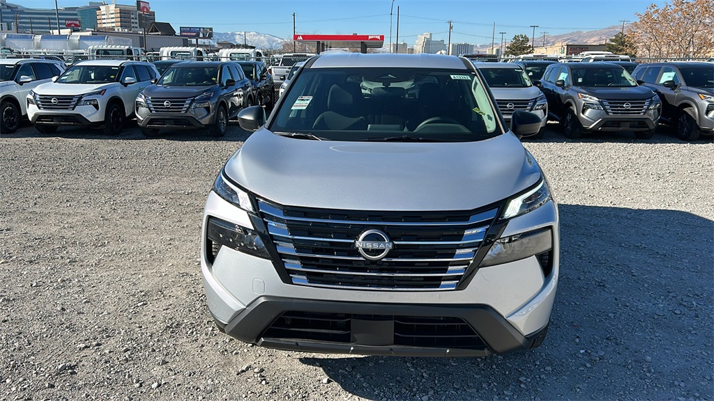 Vehicle image 2 of 30