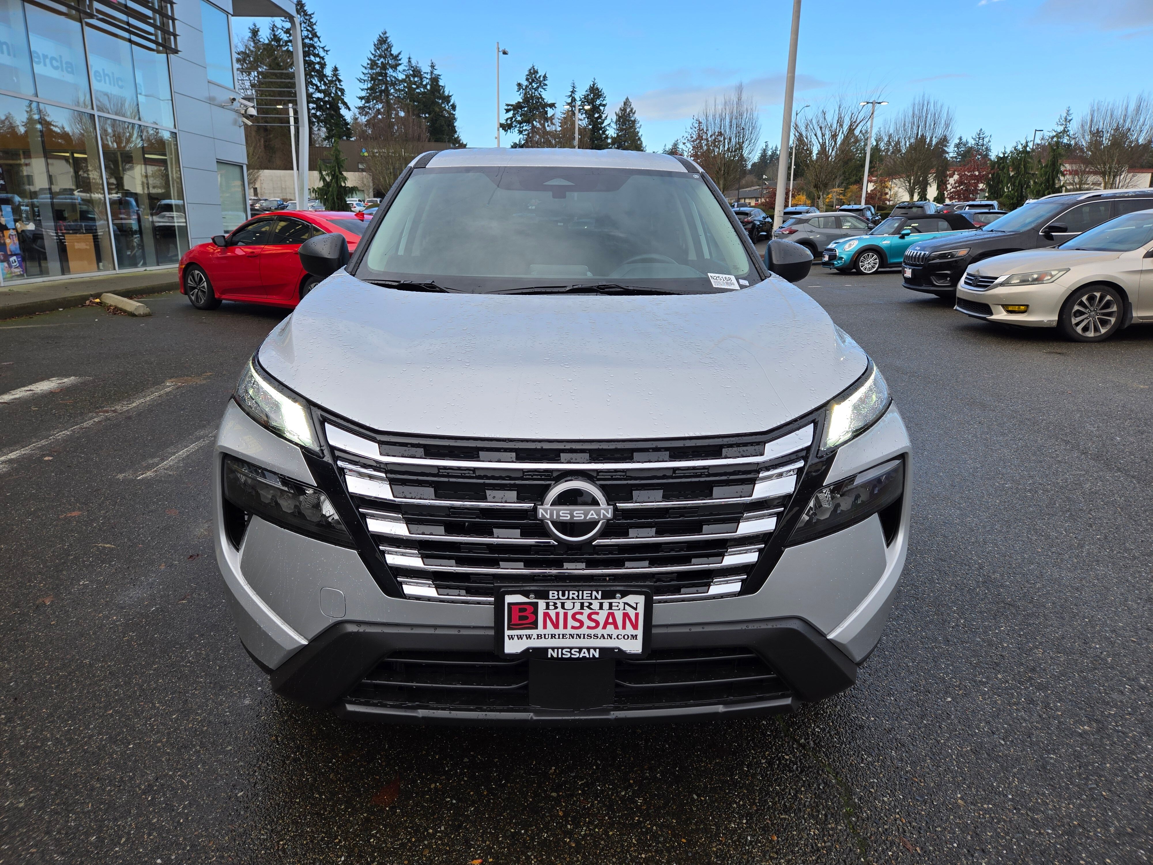 Vehicle image 2 of 24