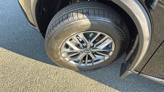Vehicle image 10 of 35