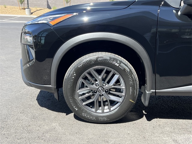 Vehicle image 27 of 28