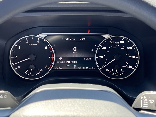 Vehicle image 15 of 28