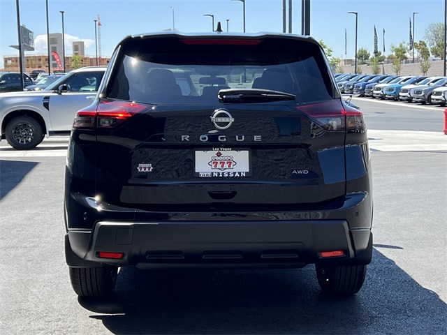 Vehicle image 6 of 28