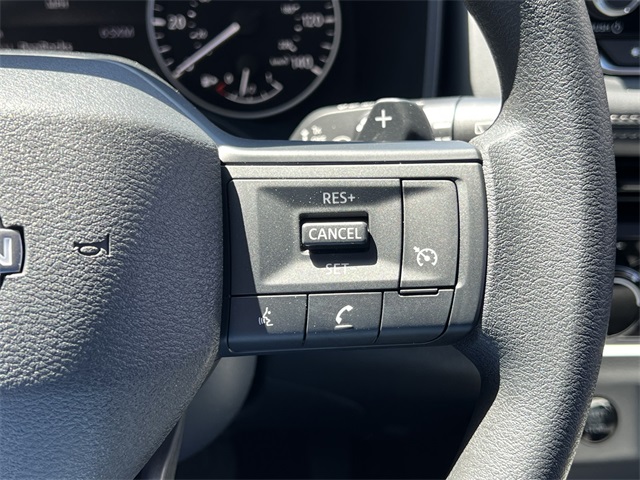 Vehicle image 16 of 28