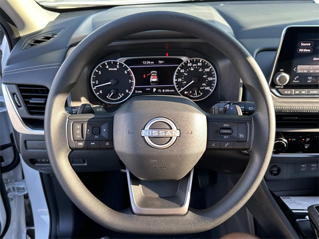 Vehicle image 11 of 18