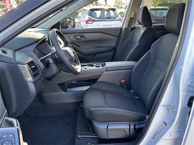 Vehicle image 8 of 18