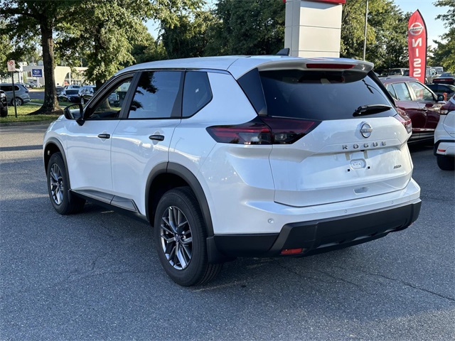 Vehicle image 5 of 18