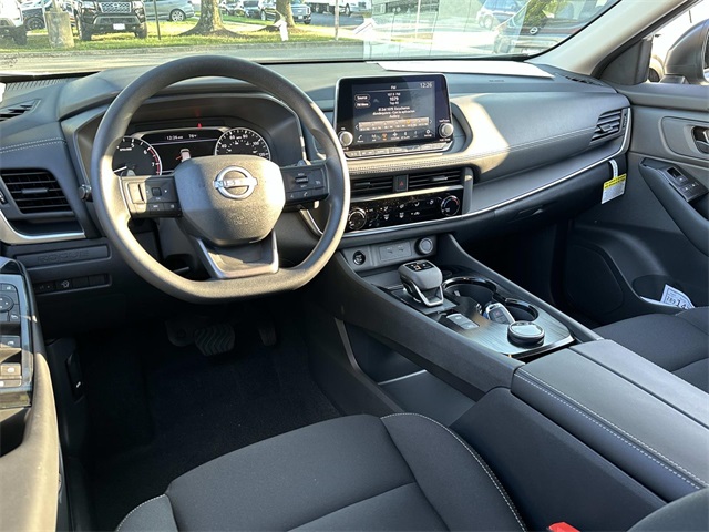 Vehicle image 10 of 18