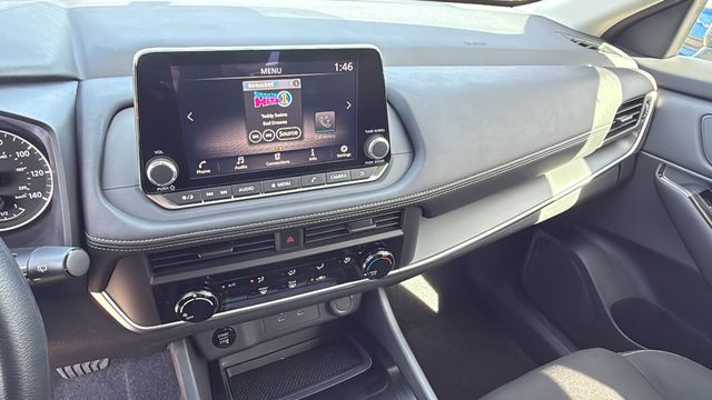 Vehicle image 25 of 34