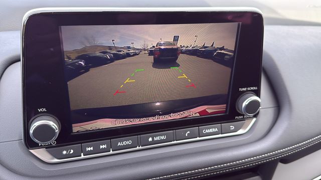Vehicle image 16 of 30