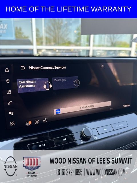 Vehicle image 34 of 41