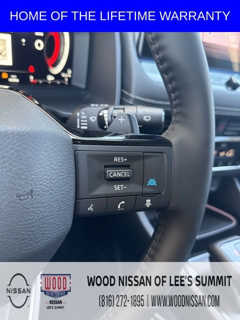 Vehicle image 25 of 41