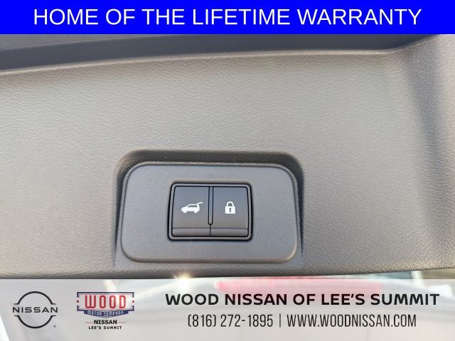 Vehicle image 20 of 41