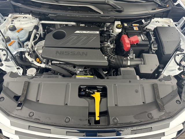 Vehicle image 17 of 27