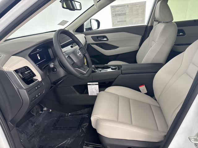 Vehicle image 23 of 27