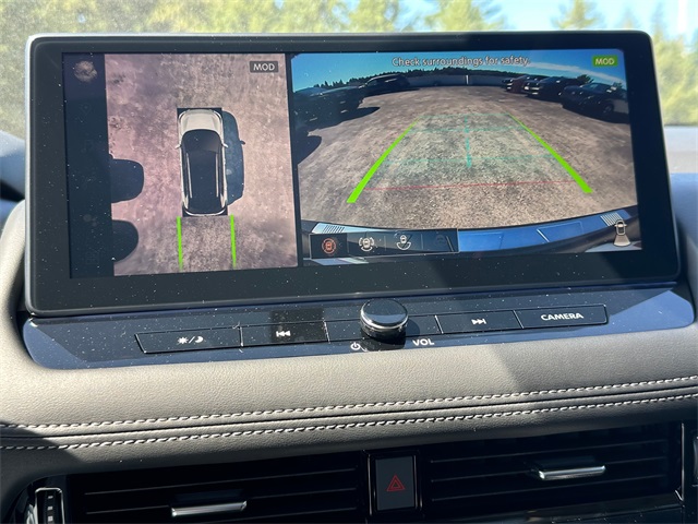 Vehicle image 21 of 25