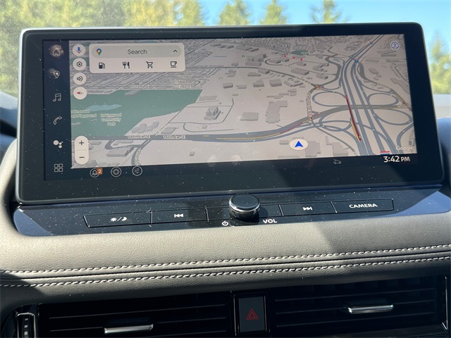 Vehicle image 20 of 25