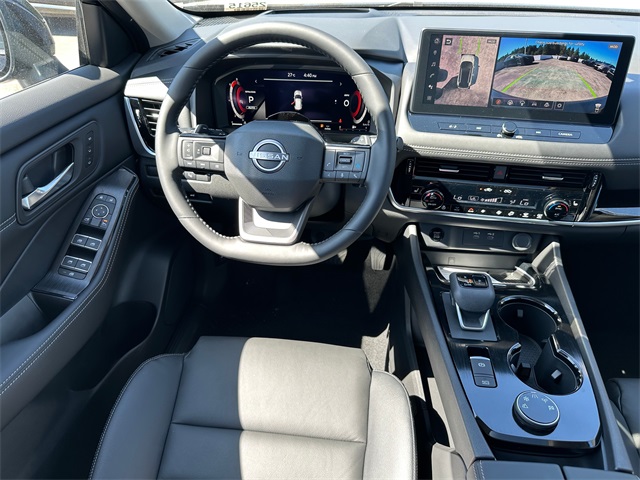 Vehicle image 13 of 25