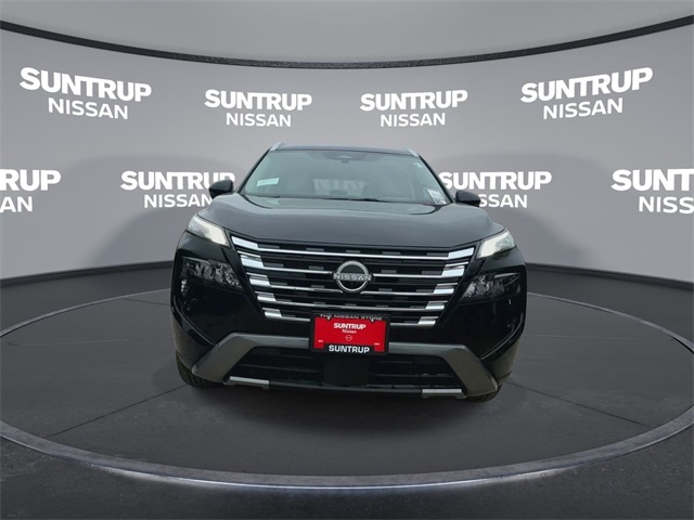 Vehicle image 10 of 32