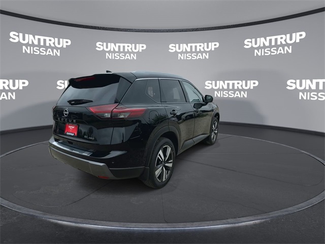 Vehicle image 14 of 32