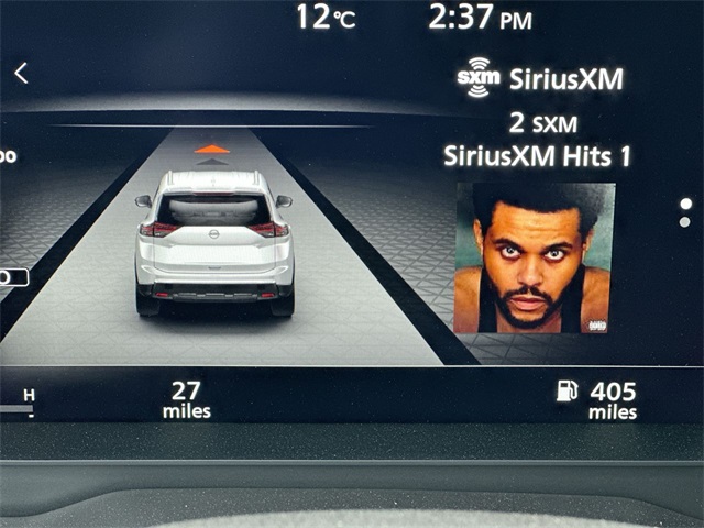 Vehicle image 22 of 32