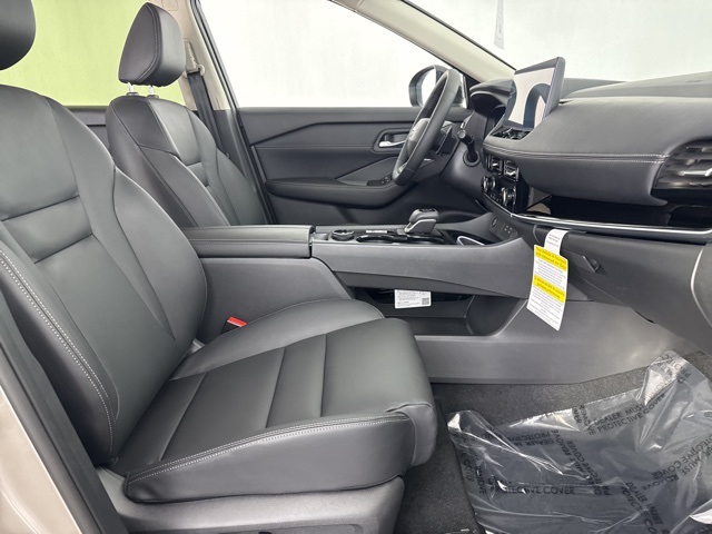 Vehicle image 20 of 27