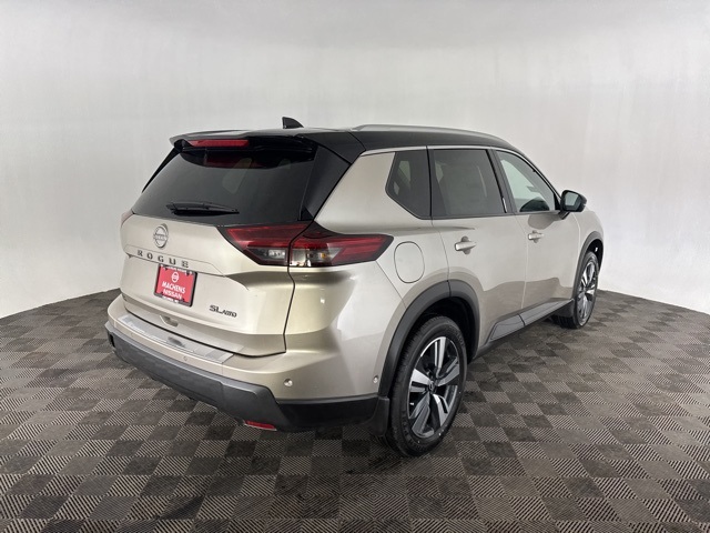 Vehicle image 2 of 27