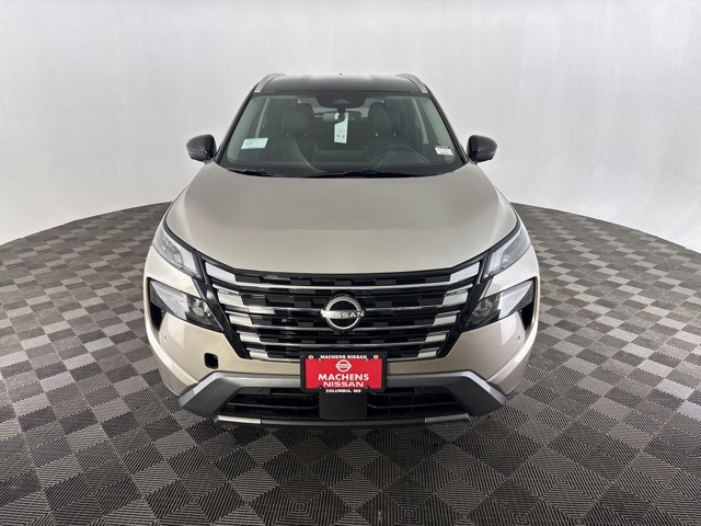Vehicle image 3 of 27