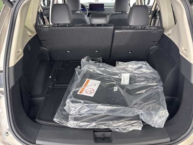Vehicle image 25 of 27