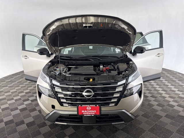 Vehicle image 11 of 27