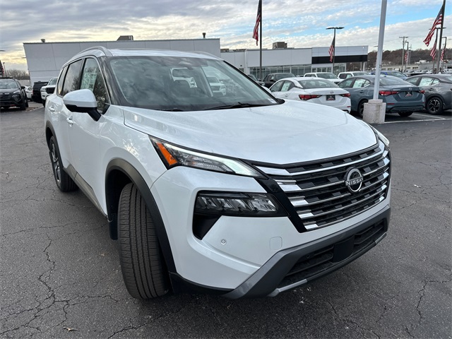 Vehicle image 5 of 43