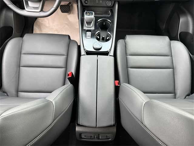 Vehicle image 20 of 43