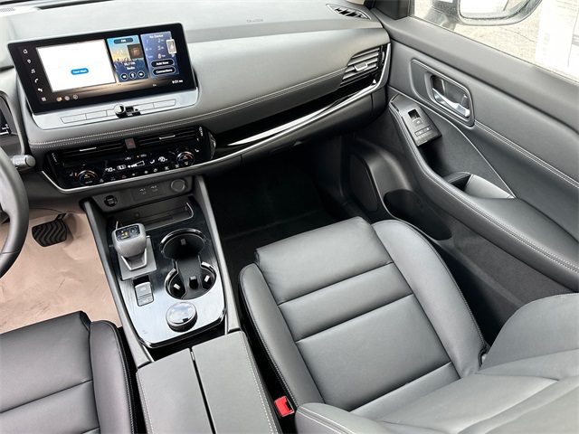 Vehicle image 19 of 43