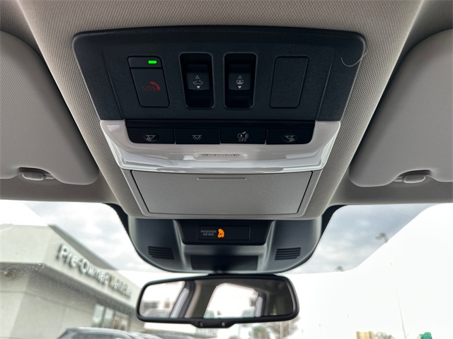 Vehicle image 42 of 43