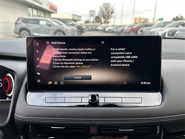 Vehicle image 29 of 43