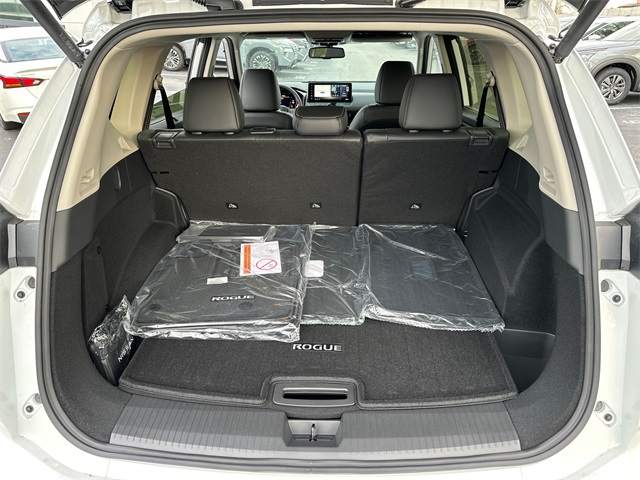 Vehicle image 12 of 43