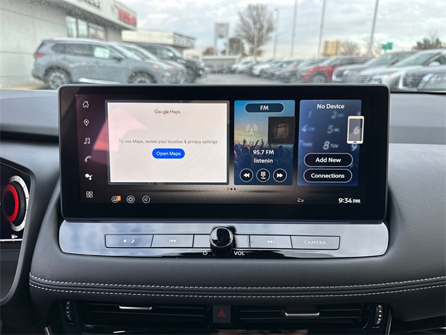 Vehicle image 26 of 43