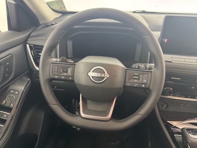 Vehicle image 19 of 28
