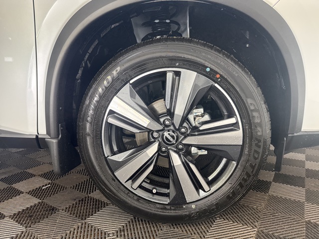 Vehicle image 28 of 28