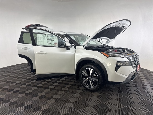 Vehicle image 10 of 28