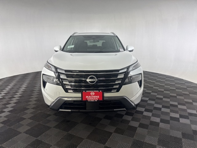 Vehicle image 4 of 28