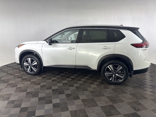 Vehicle image 9 of 26