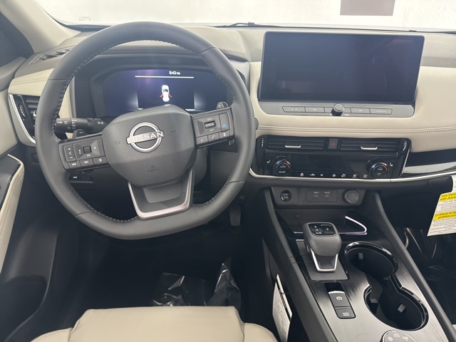 Vehicle image 21 of 26