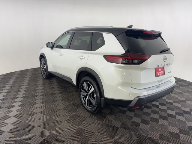 Vehicle image 6 of 26