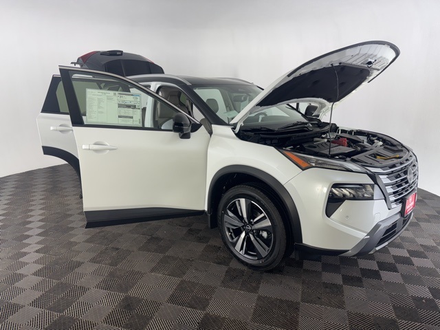 Vehicle image 10 of 26