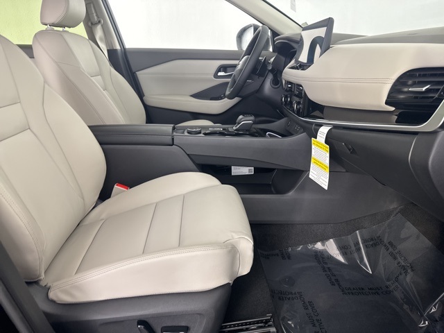 Vehicle image 20 of 27
