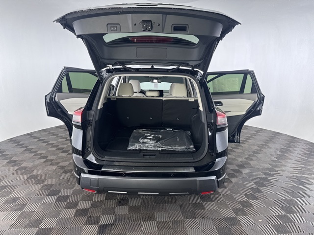 Vehicle image 5 of 27