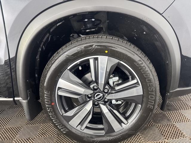Vehicle image 26 of 27